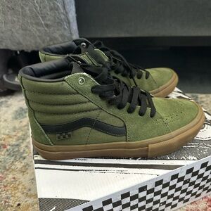 High top Vans Green sneakers. Worn once.